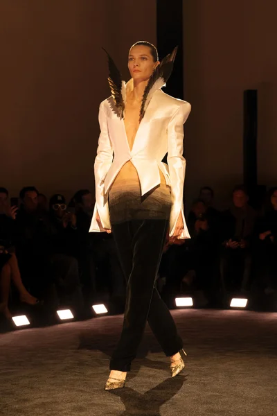 Look 1